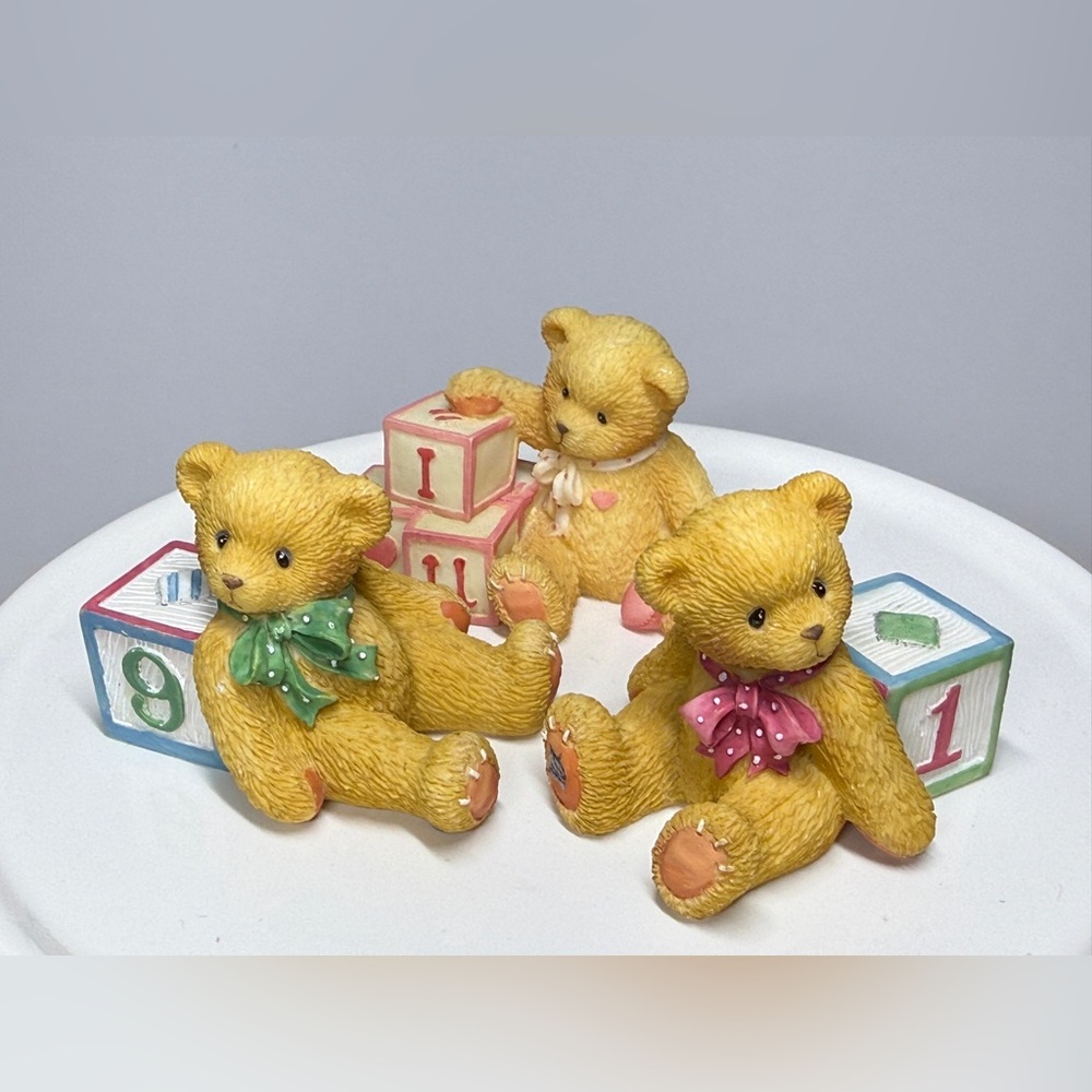 Cherished Teddies group of 6. Collectable.